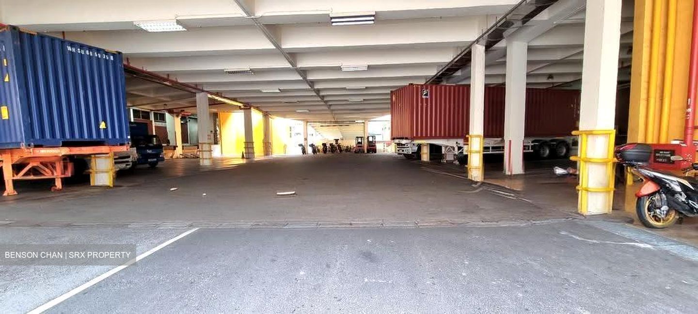 Aljunied Road (D14), Warehouse #623048131